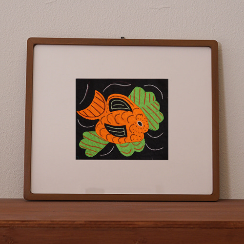 mola art frame (fish / carrot L)