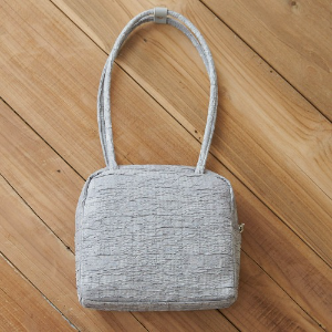 Plummy bag _ square_soft gray